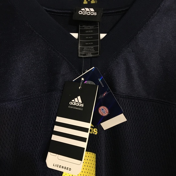 Men’s NCAA Michigan Wolverines Jersey (L) - Picture 2 of 3